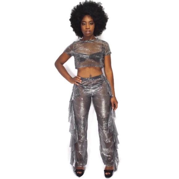 Women's 2-piece swimsuit cover up. - Picture 5 of 5